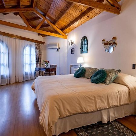 Casona La Chiquita Hotel Chacras de Coria Buitenkant foto
