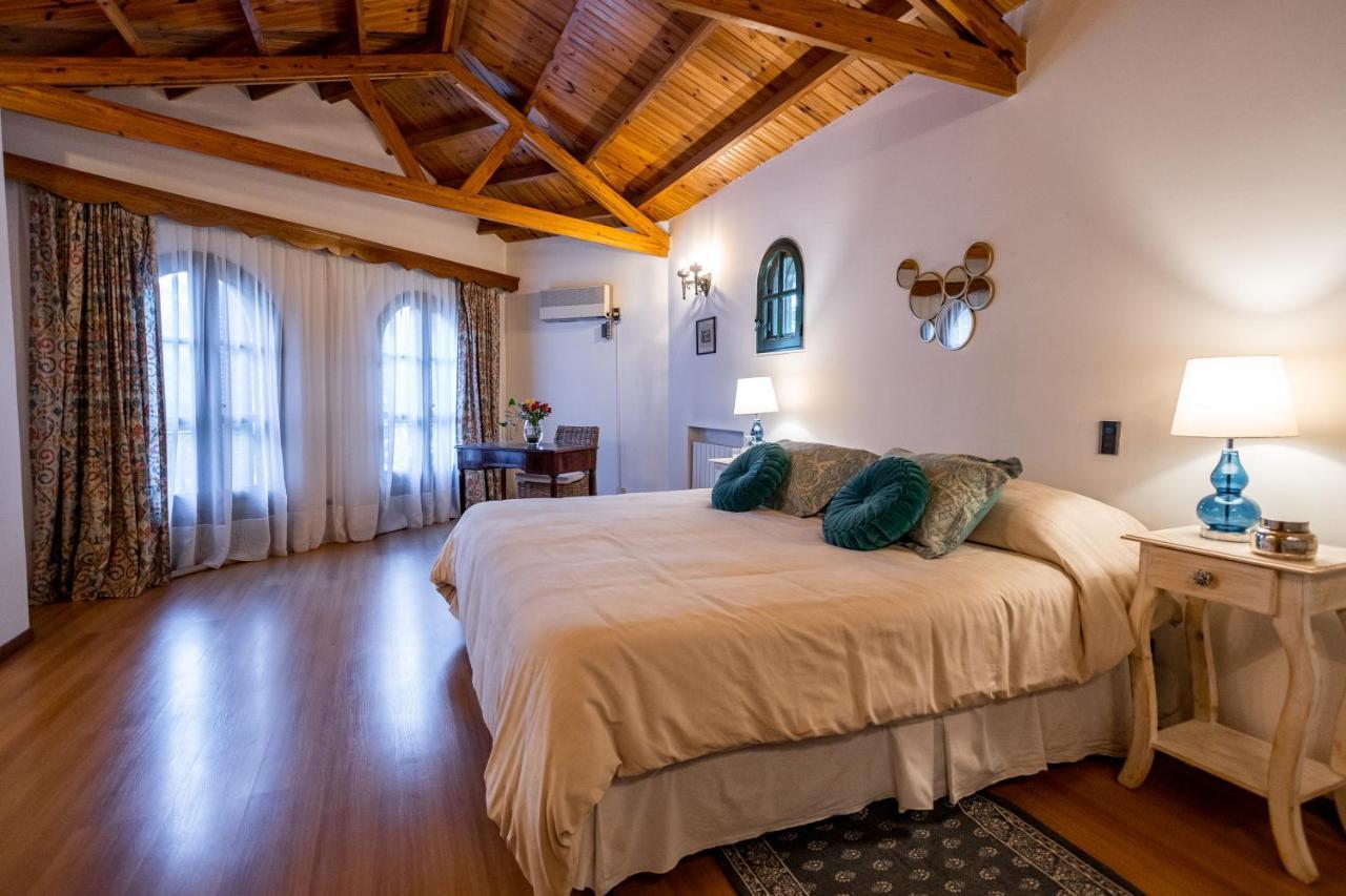 Casona La Chiquita Hotel Chacras de Coria Buitenkant foto