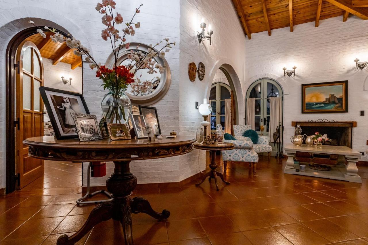 Casona La Chiquita Hotel Chacras de Coria Buitenkant foto