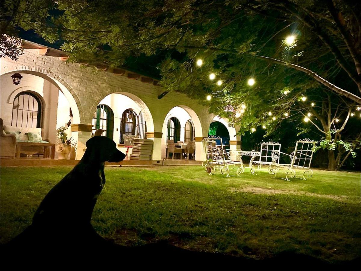 Casona La Chiquita Hotel Chacras de Coria Buitenkant foto